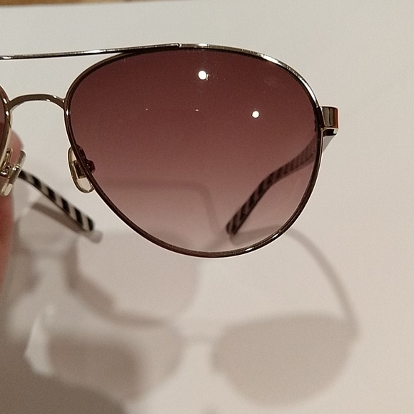 Flash sale- EUC Kate Spade sunglasses - Picture 3 of 6